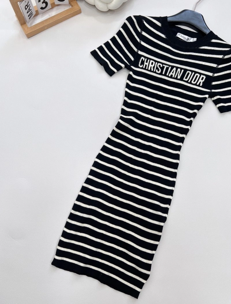 Comfortable Christian Dior Dress 112566