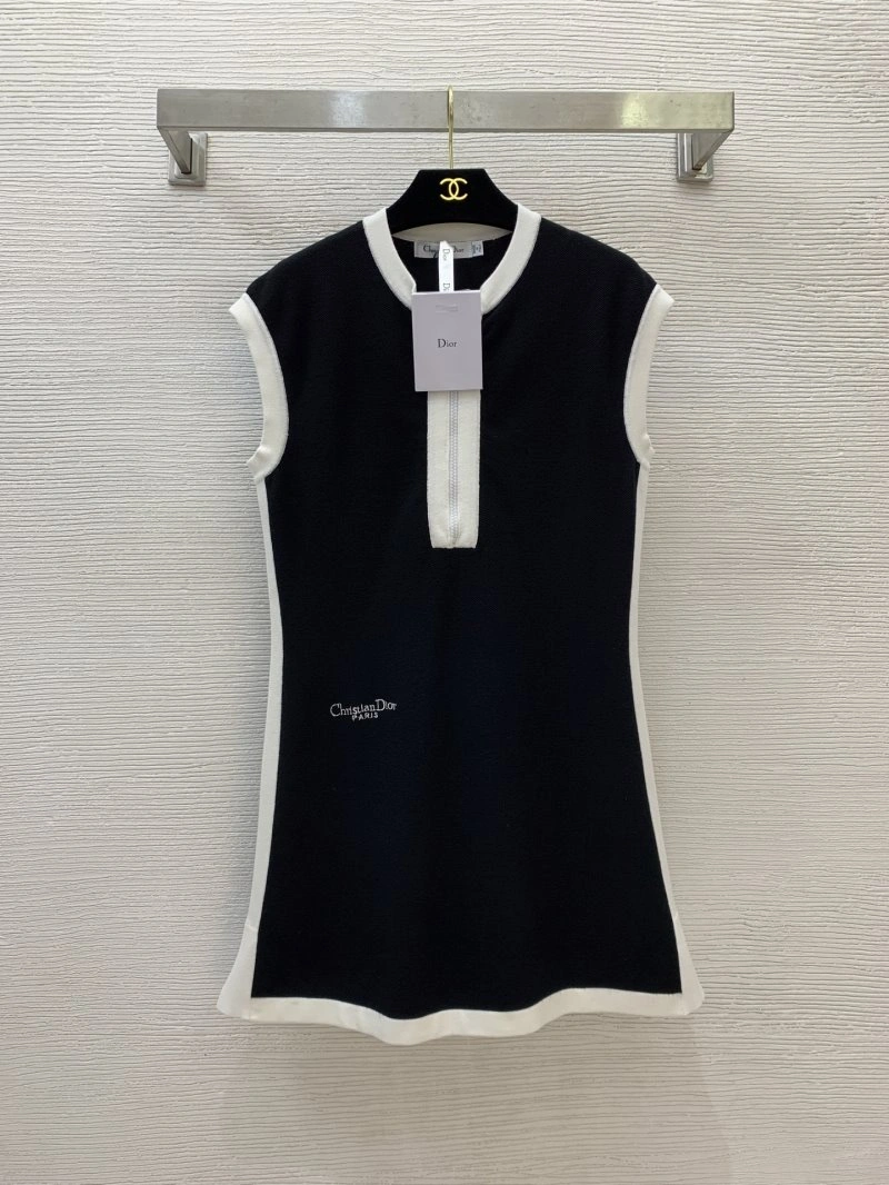 Versatile Christian Dior Dress 112524