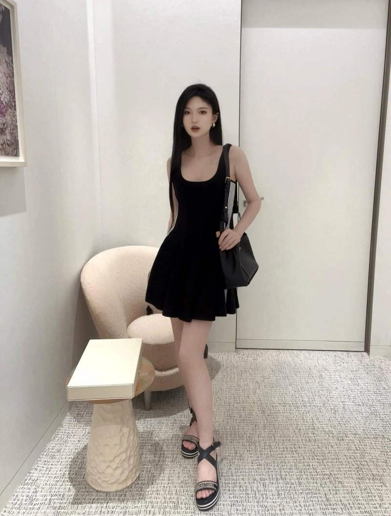 Christian Dior Dress Stylish 112467