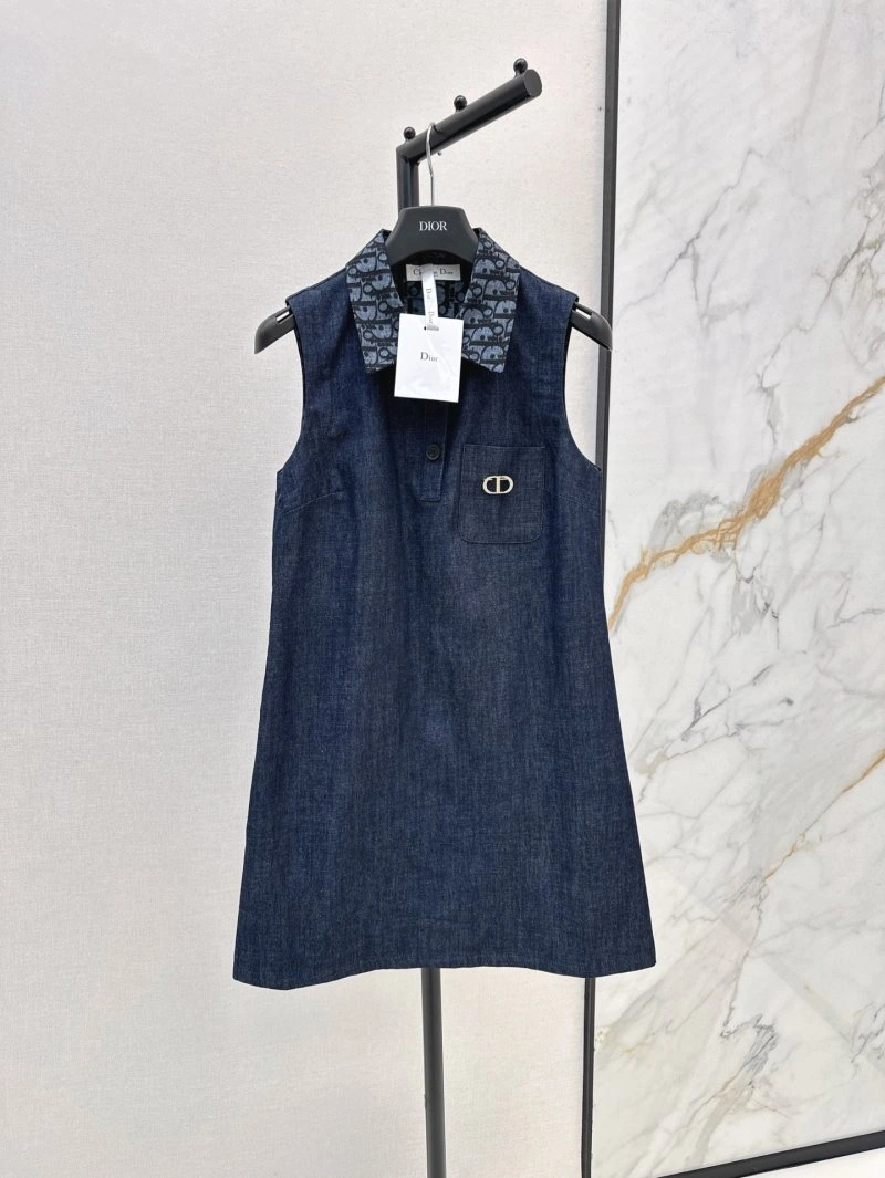 Effortless Christian Dior Dress 112414