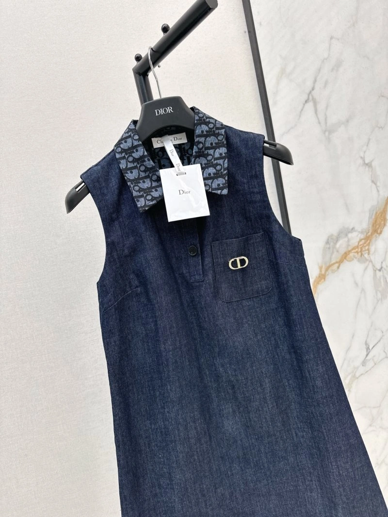 Effortless Christian Dior Dress 112414