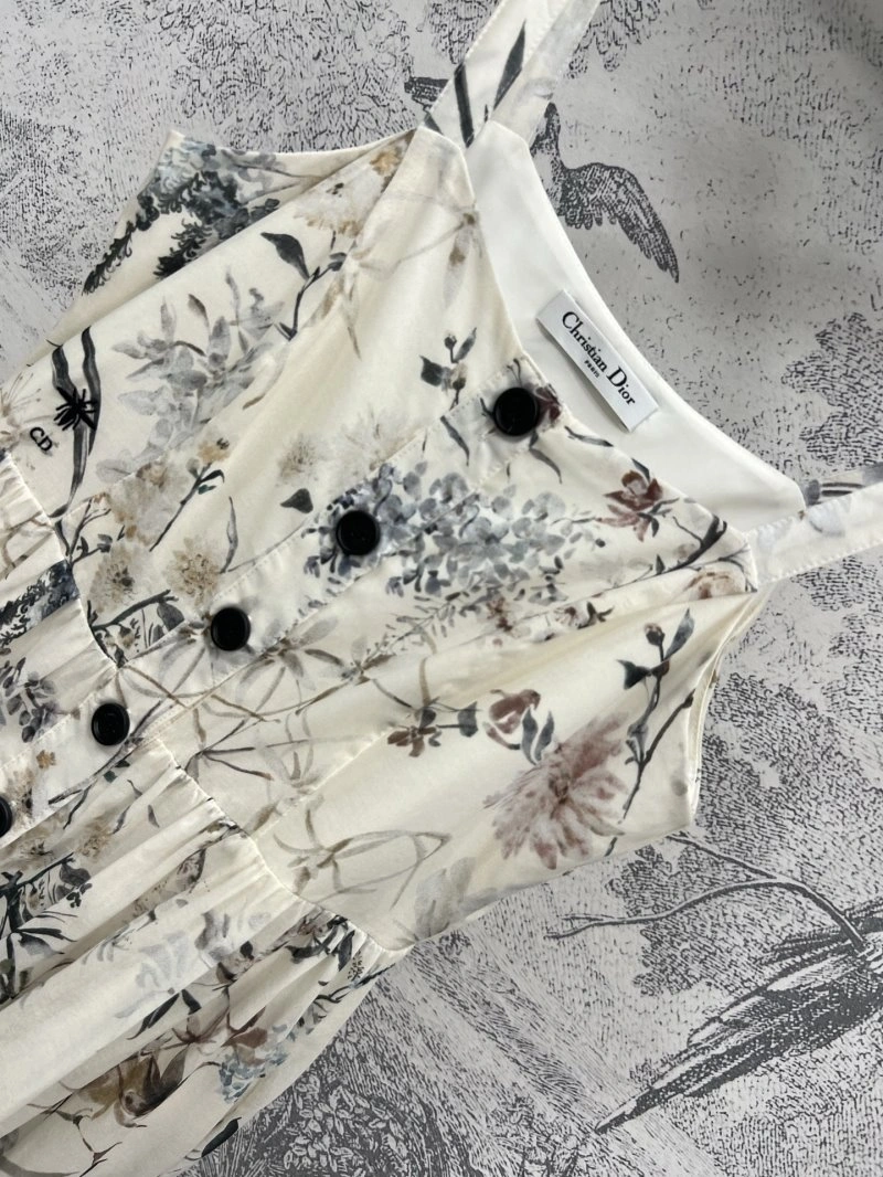 Trendsetting Christian Dior Dress 112398