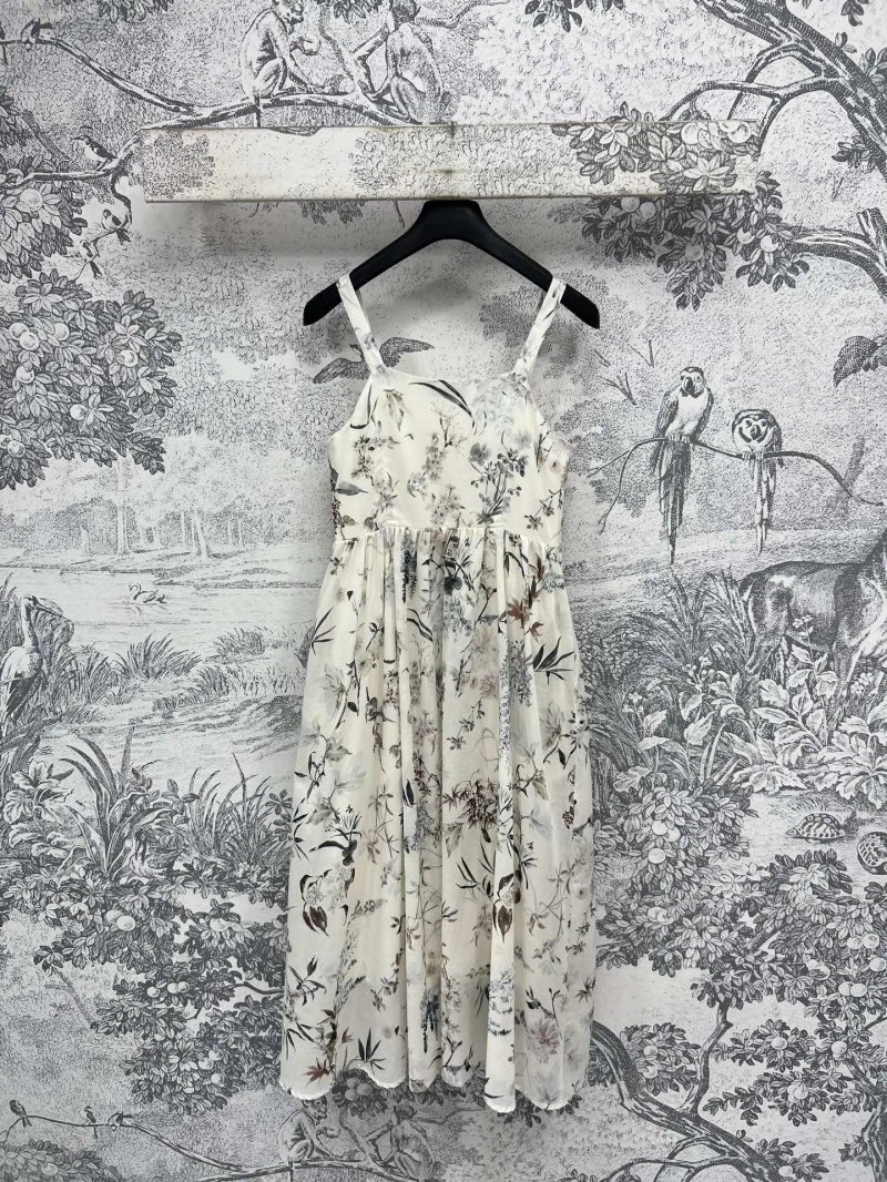 Trendsetting Christian Dior Dress 112398