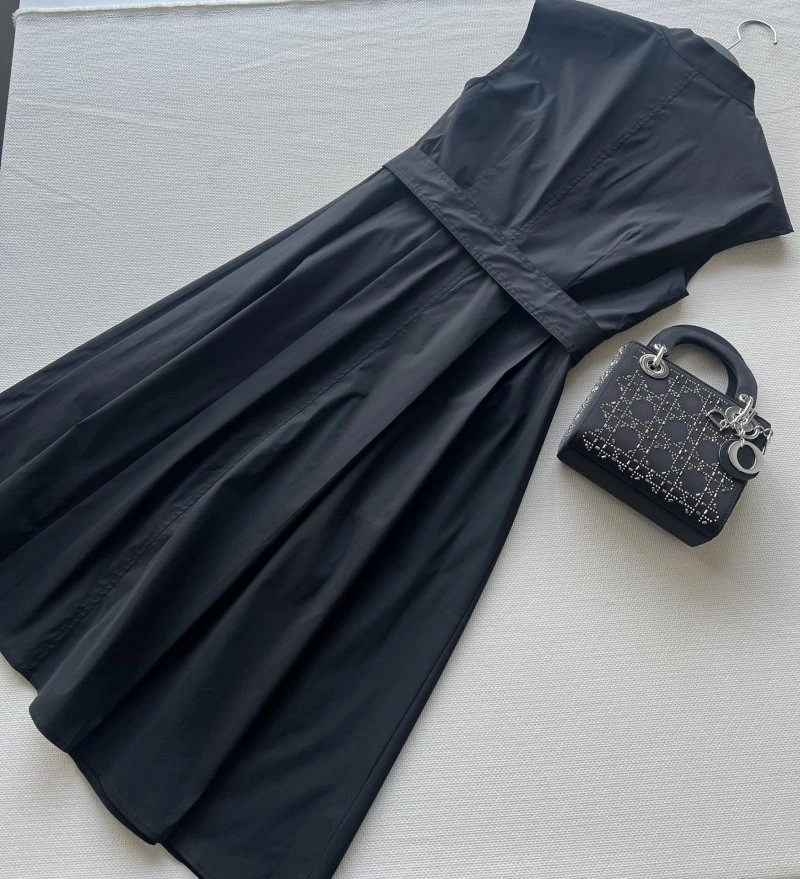 Upgraded Christian Dior Dress 112328