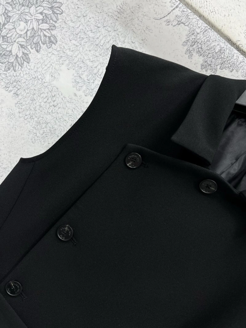 Christian Dior Dress Trendsetting 112323
