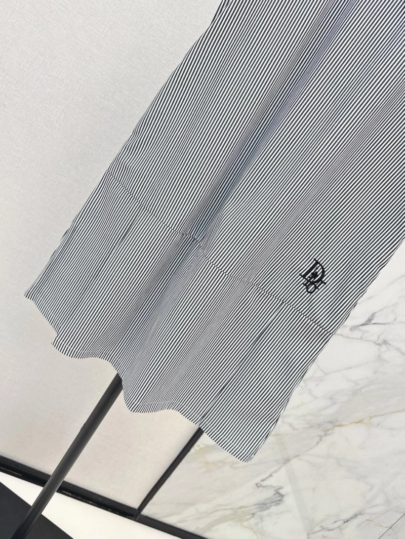 WellDesigned Christian Dior Dress 112317