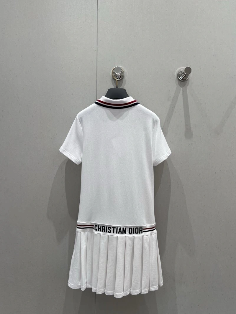 Snug Christian Dior Dress 112311