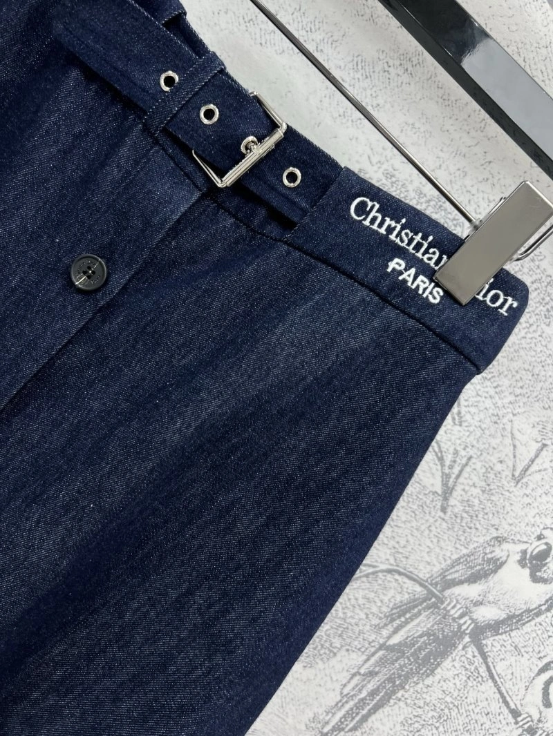 Flexible Christian Dior Dress 112304