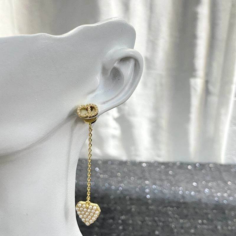 RelaxedFit Christian Dior Earrings 236114