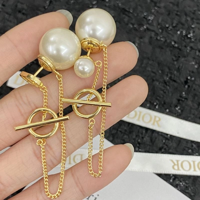 Christian Dior Earrings MoistureWicking 236040