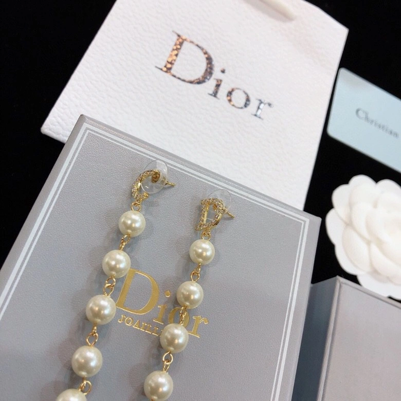 Christian Dior Earrings Bold 236015