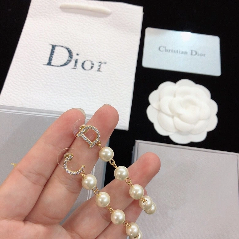 Christian Dior Earrings Bold 236015