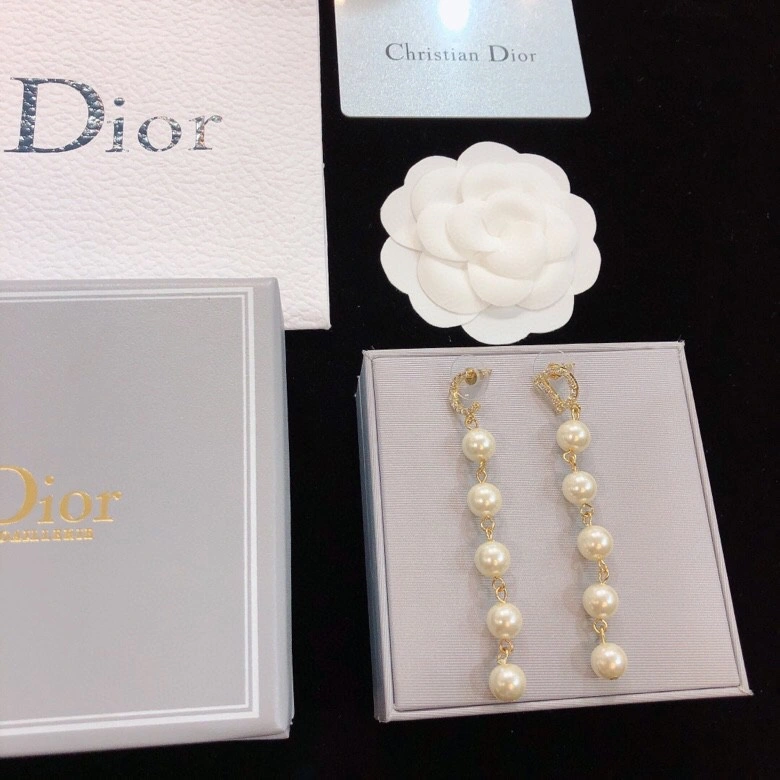 Christian Dior Earrings Bold 236015
