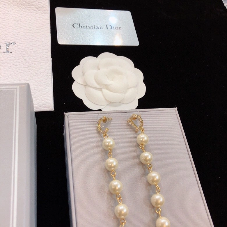 Christian Dior Earrings Bold 236015