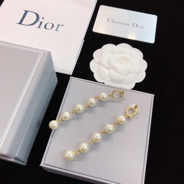 Christian Dior Earrings Bold 236015