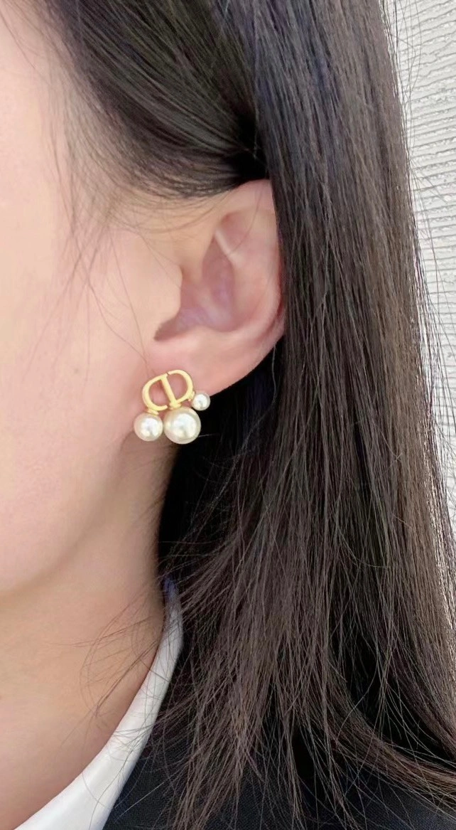 Christian Dior Earrings GoodFit 236025