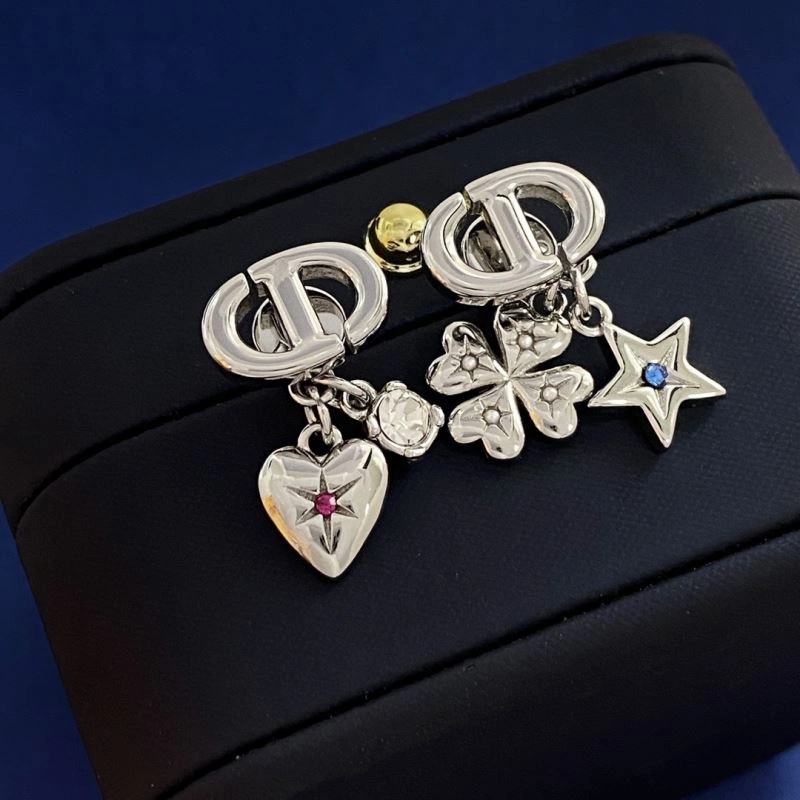 Christian Dior Earrings Elegant 236016