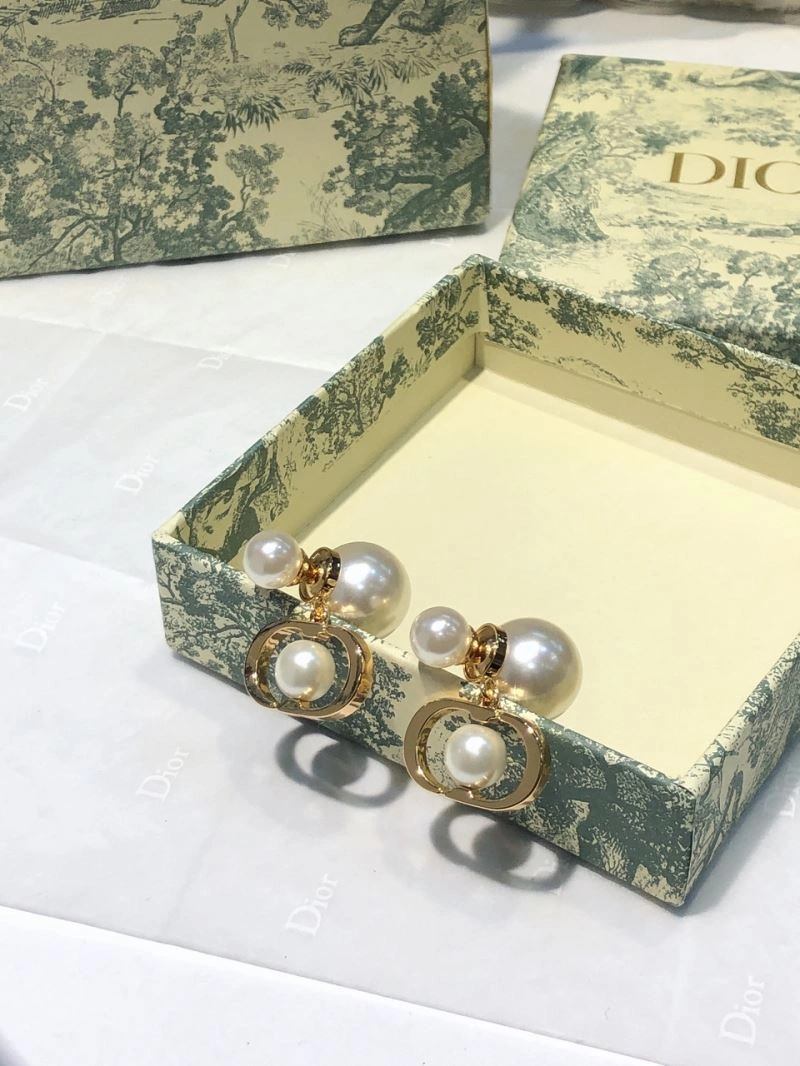 Christian Dior Earrings SmoothTexture 235908