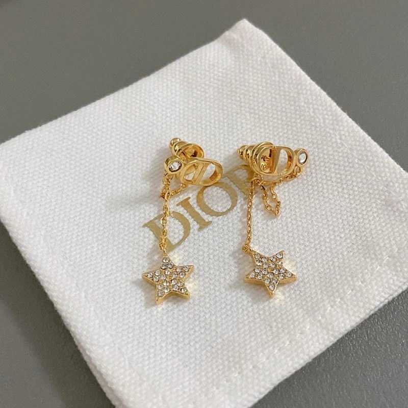 Christian Dior Earrings Elegant 235832