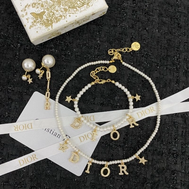 Christian Dior Earrings Durable 235840