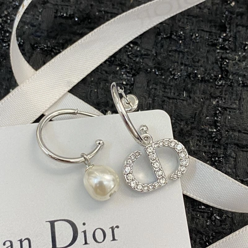 Trendy Christian Dior Earrings 235831