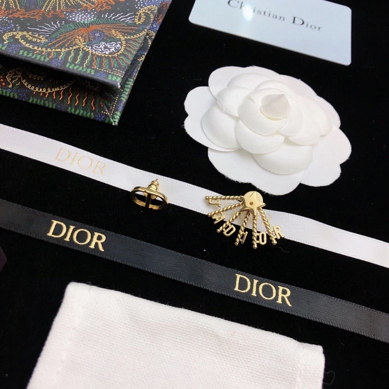 Christian Dior Earrings FashionForward 235976