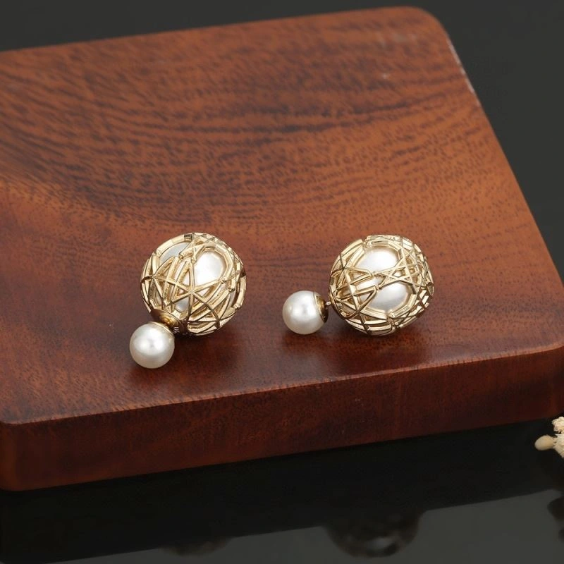 Refined Christian Dior Earrings 235846