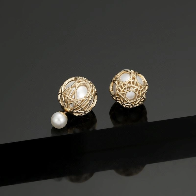 Refined Christian Dior Earrings 235846