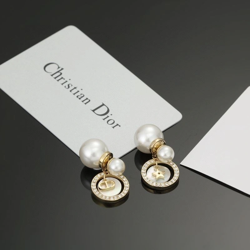 Efficient Christian Dior Earrings 235839