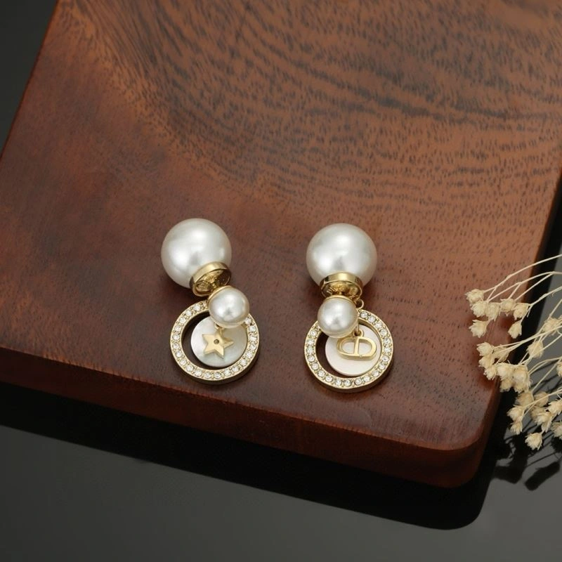 Efficient Christian Dior Earrings 235839