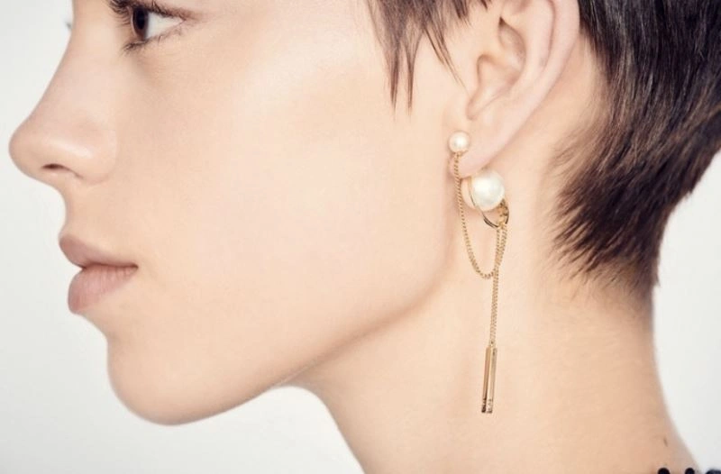 Chic Christian Dior Earrings 235824