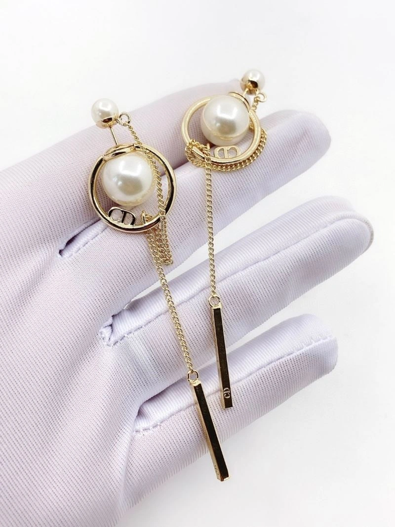 Chic Christian Dior Earrings 235824