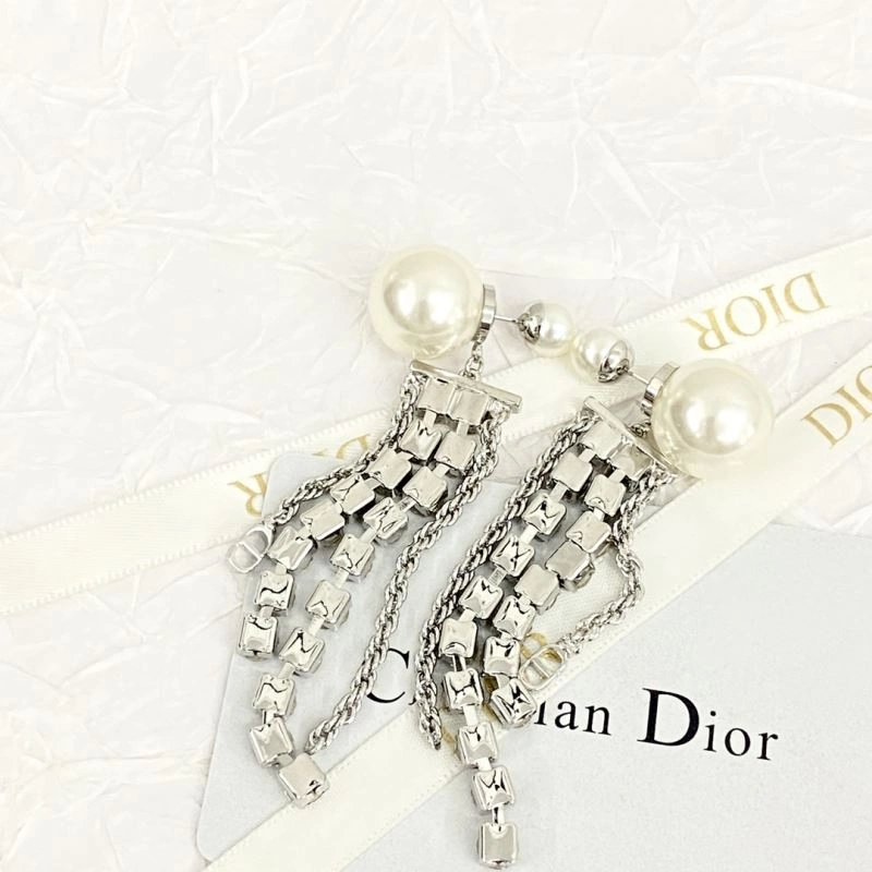 Sustainable Christian Dior Earrings 235881