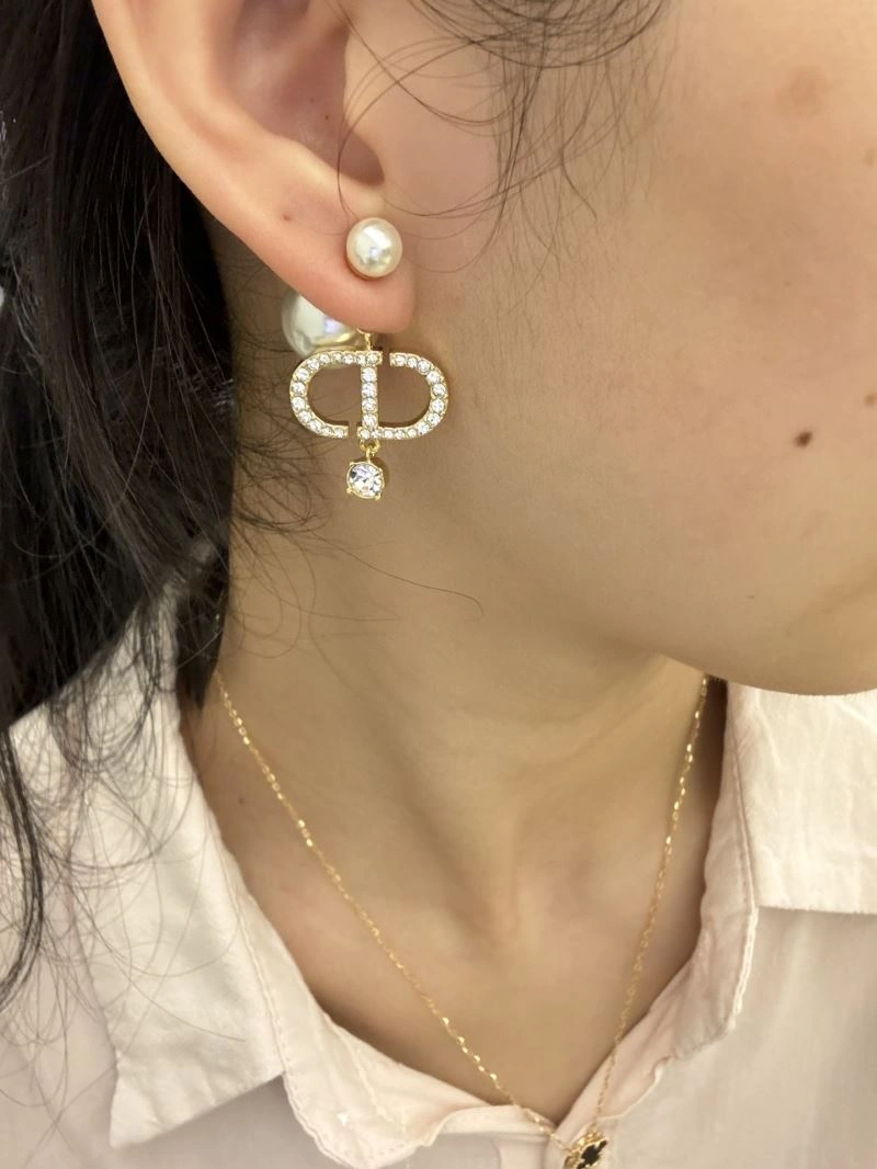 Christian Dior Earrings Trendy 235820