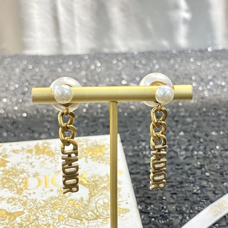 Efficient Christian Dior Earrings 235815