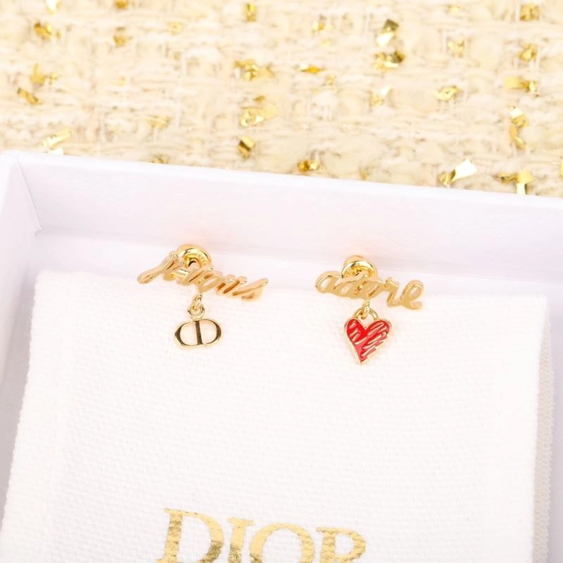 Effortless Christian Dior Earrings 235799