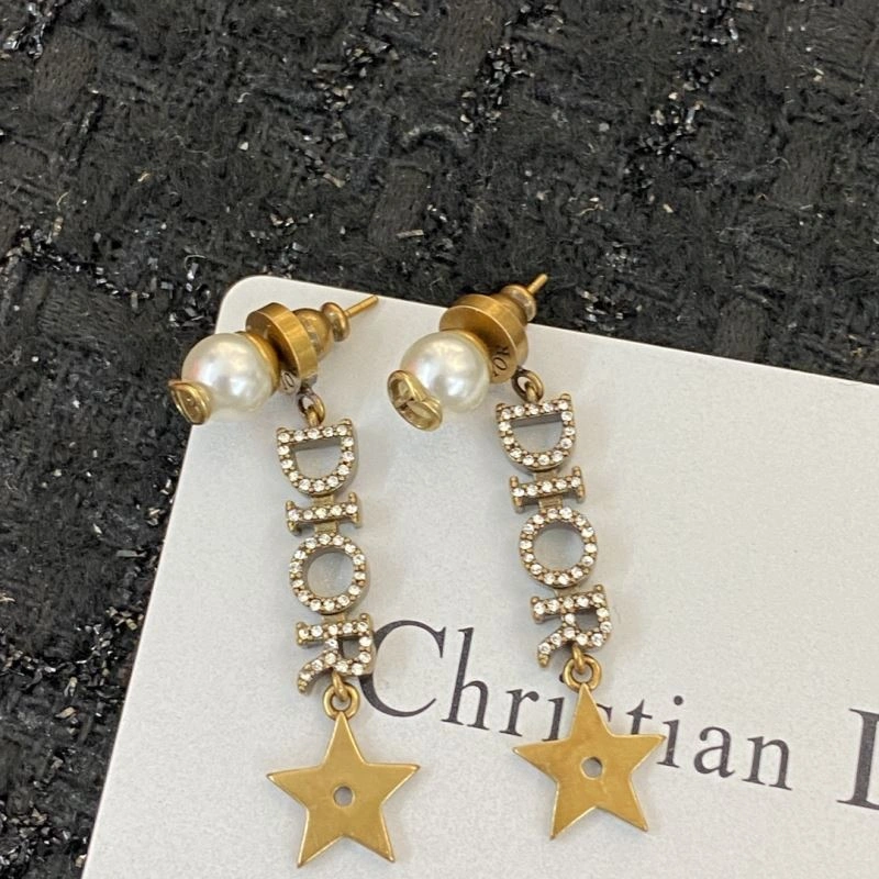 Minimalist Christian Dior Earrings 235797