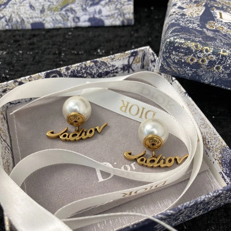 TechFriendly Christian Dior Earrings 235795