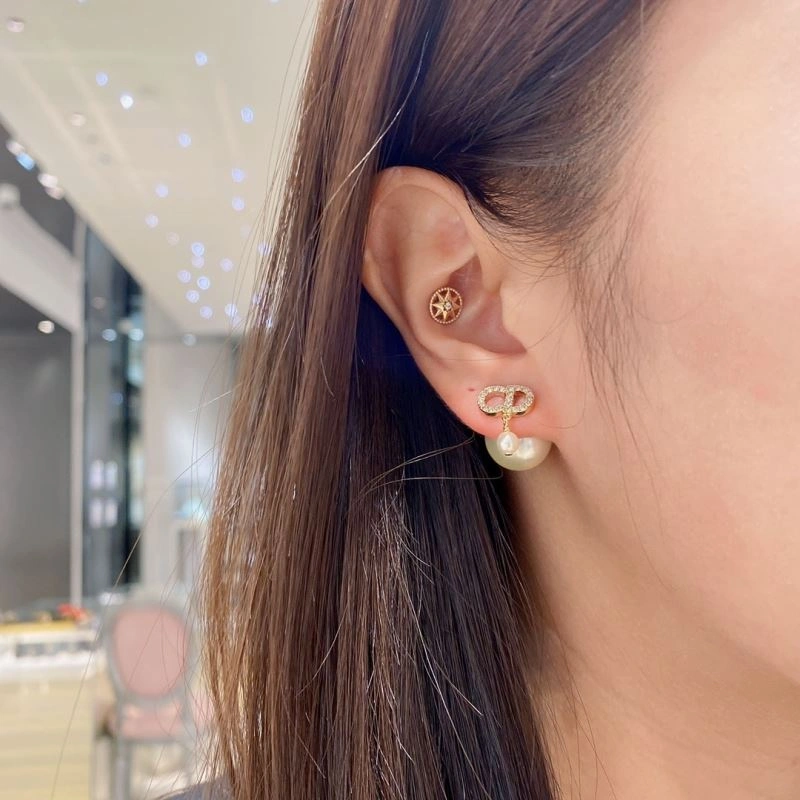 ComfortFit Christian Dior Earrings 235774