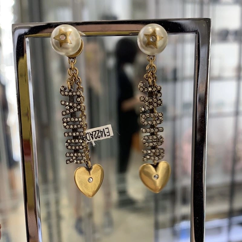 Christian Dior Earrings Sophisticated 235798