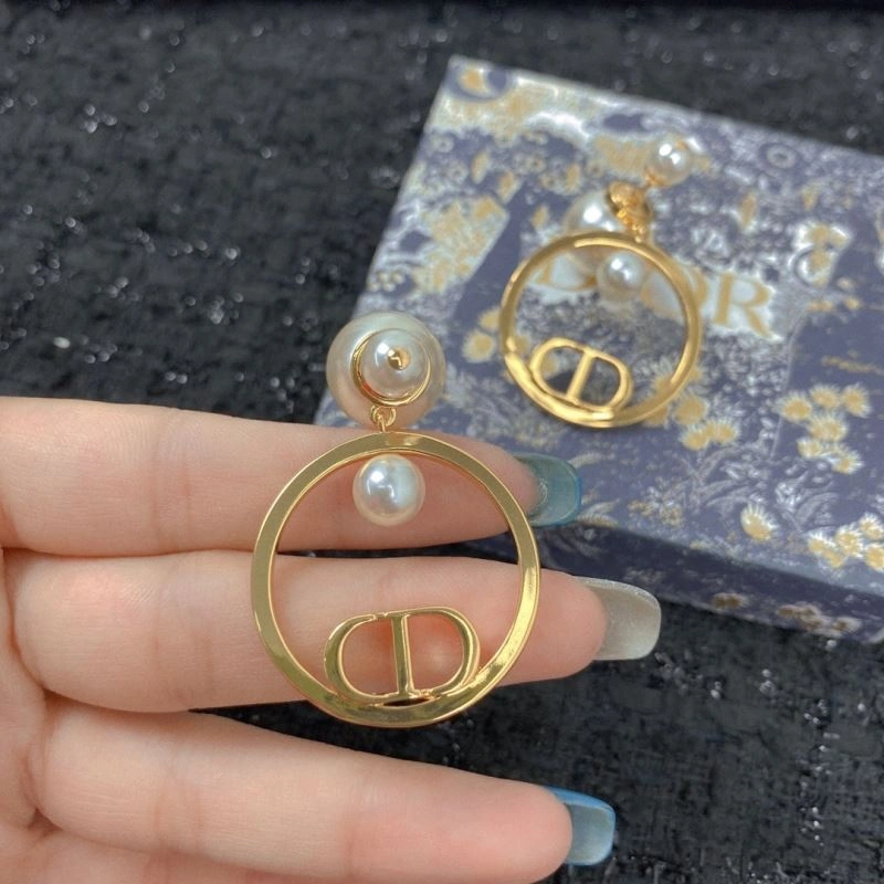 Christian Dior Earrings Snug 235772