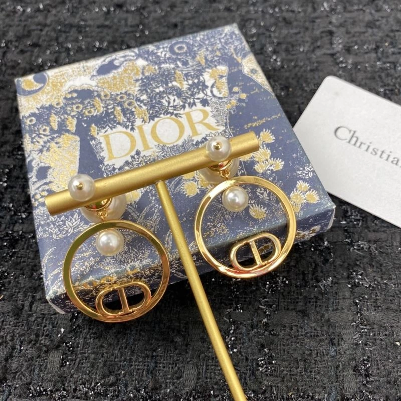 Christian Dior Earrings Snug 235772