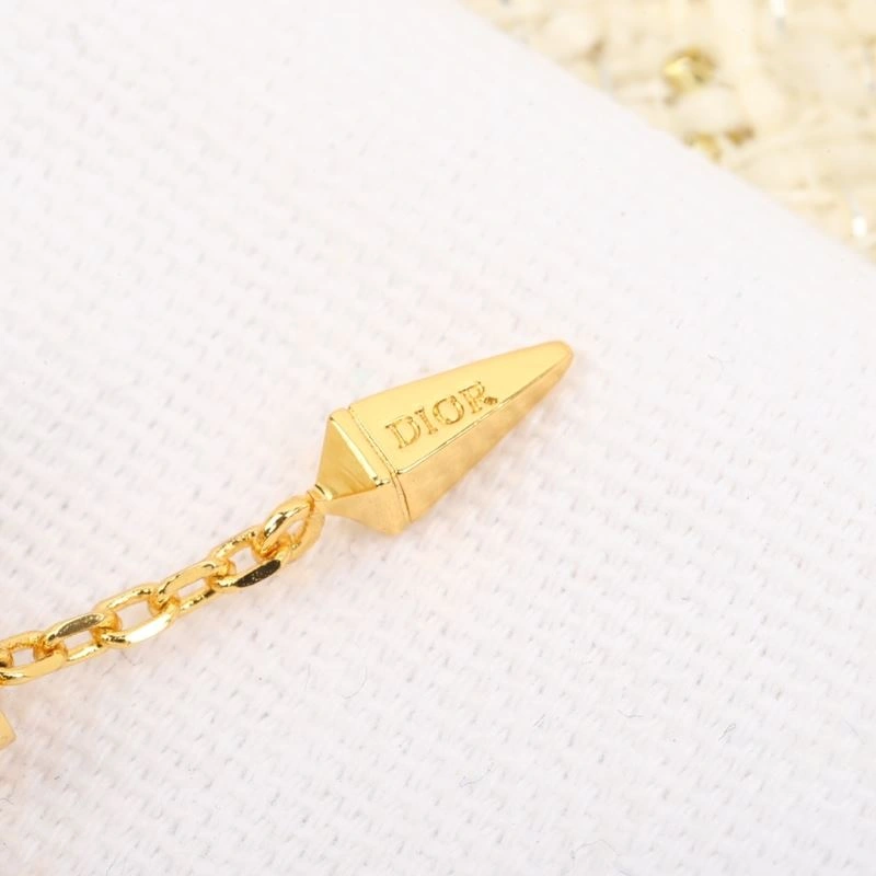 Chic Christian Dior Earrings 236347