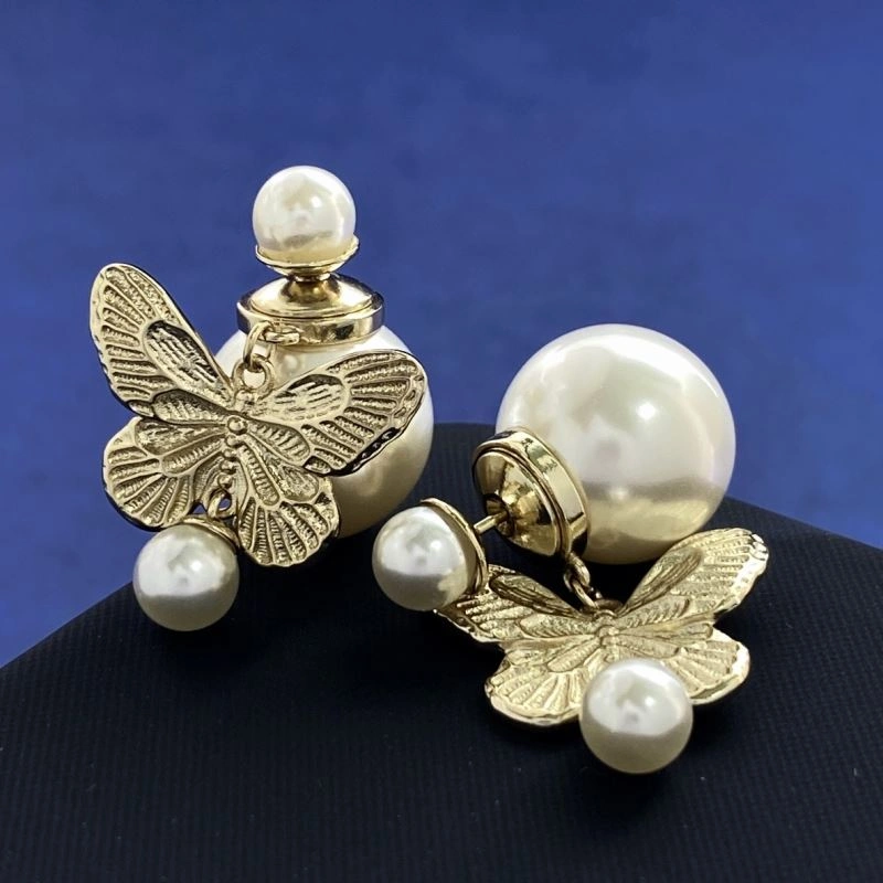Chic Christian Dior Earrings 236340