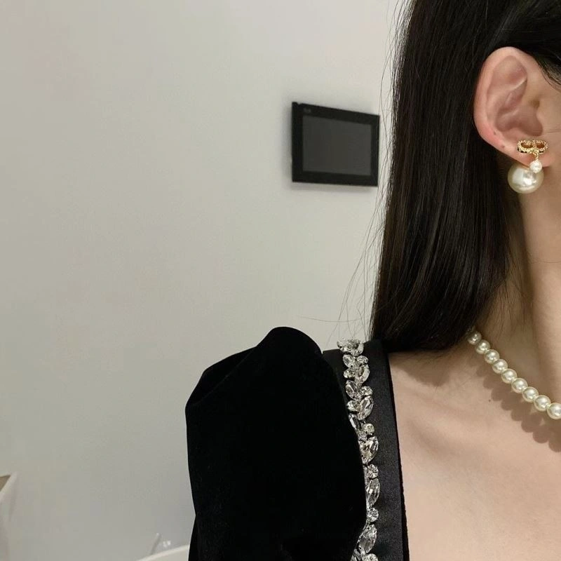 Christian Dior Earrings SoftTouch 236345