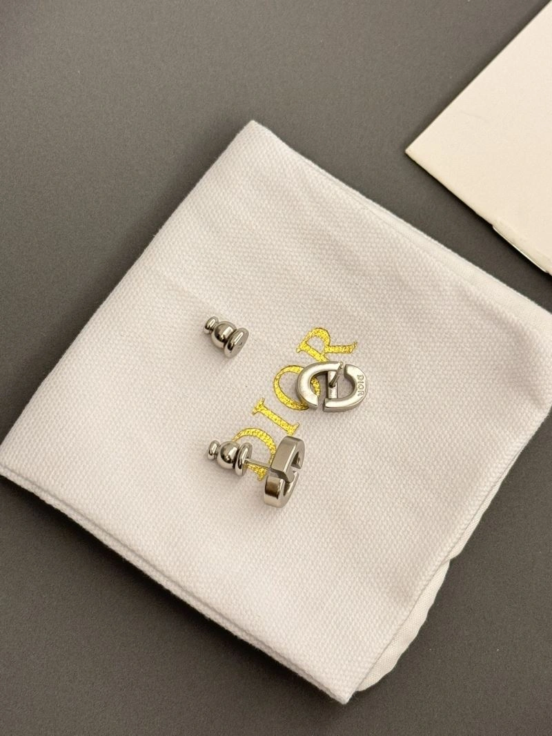 Casual Christian Dior Earrings 236342
