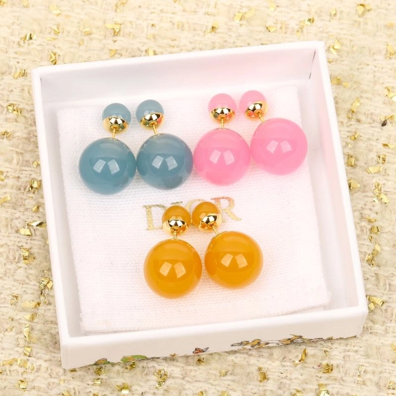 Fashionable Christian Dior Earrings 236330