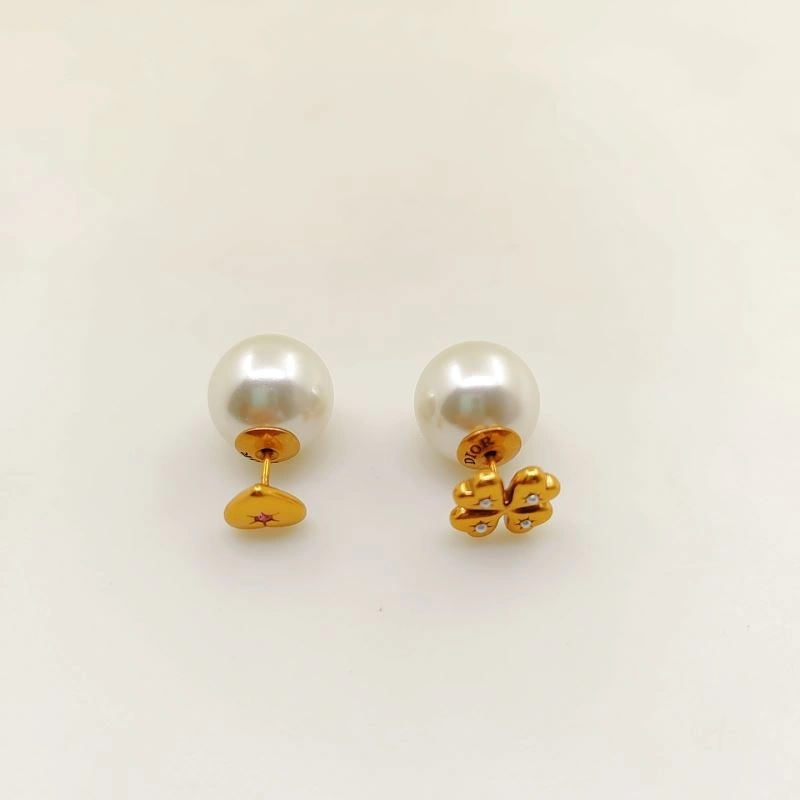 Christian Dior Earrings Attractive 236326