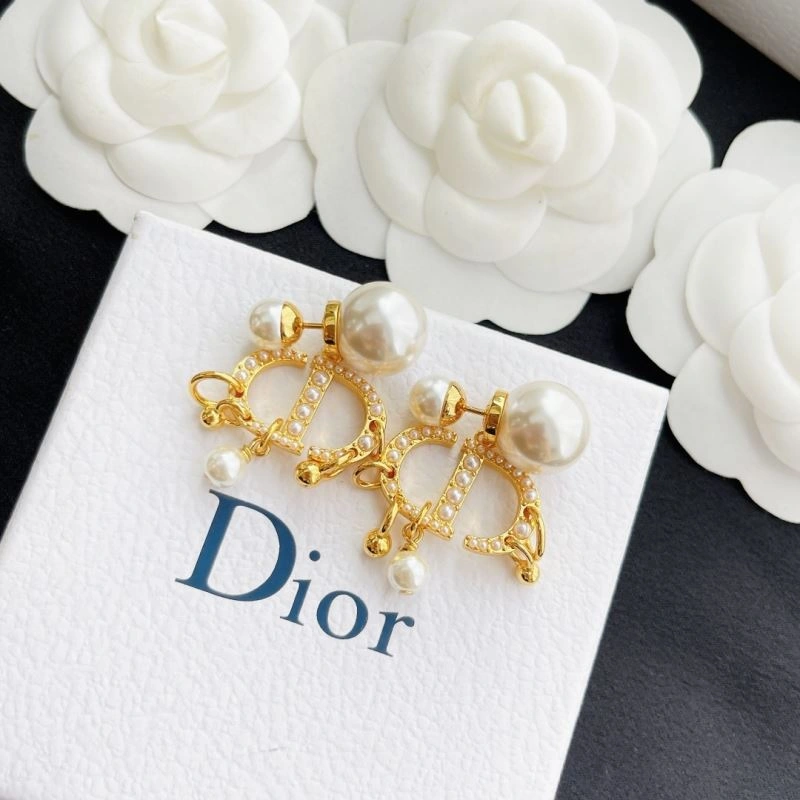 Christian Dior Earrings TechFriendly 236321