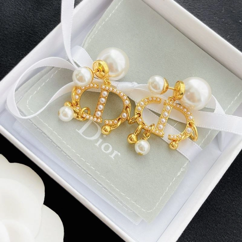 Christian Dior Earrings TechFriendly 236321